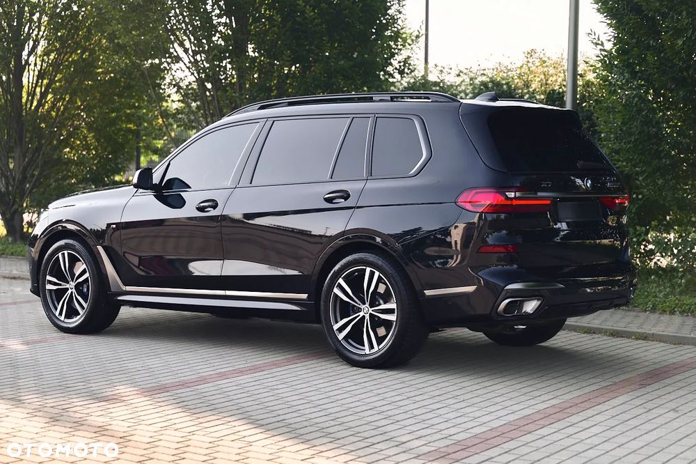 BMW X7 M50d - 11