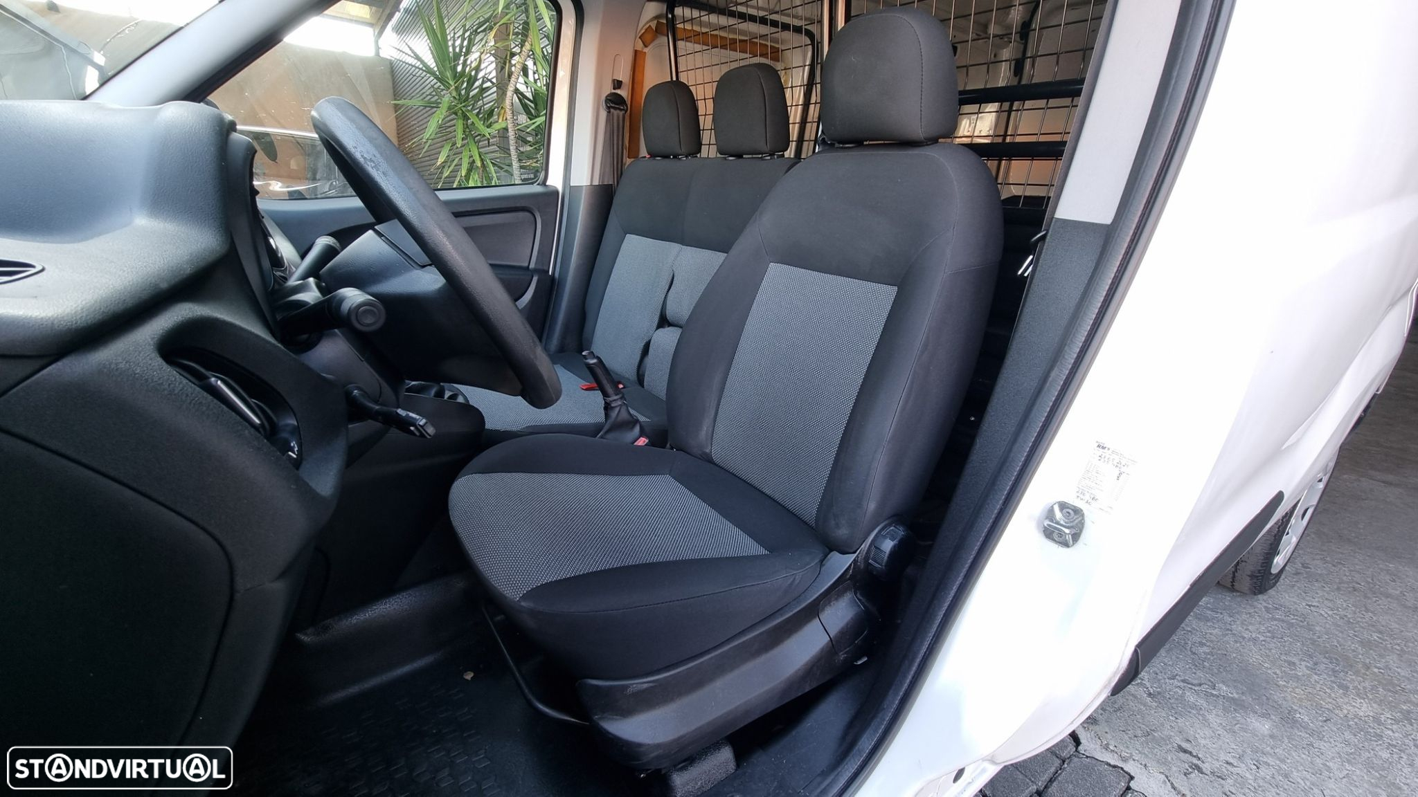 Fiat Doblo 1.6 MJ XL 3L - 4