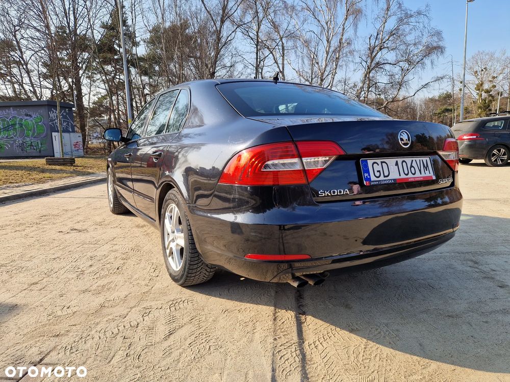 Skoda Superb 1.6 TDI Green tec Ambition - 10