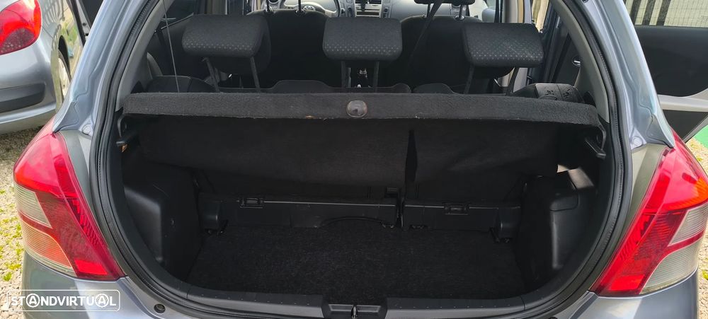 Toyota Yaris 1.0 VVT-i ACtive+AC - 8