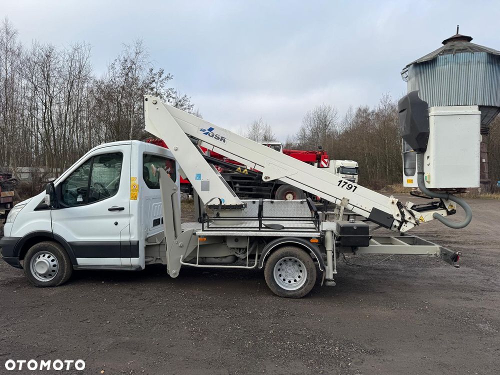 Ford Transit - 1