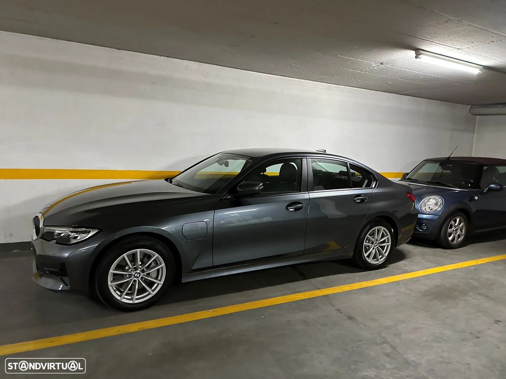 BMW 330 e Corporate Edition Auto - 3