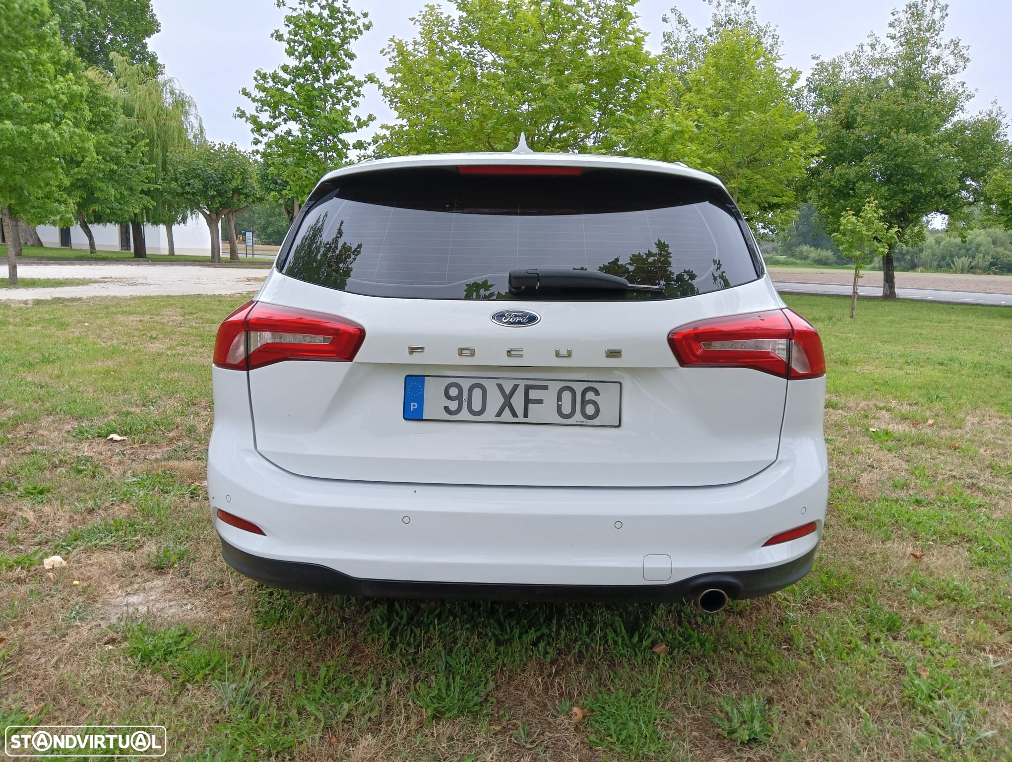 Ford Focus SW 1.5 TDCi EcoBlue Business - 13