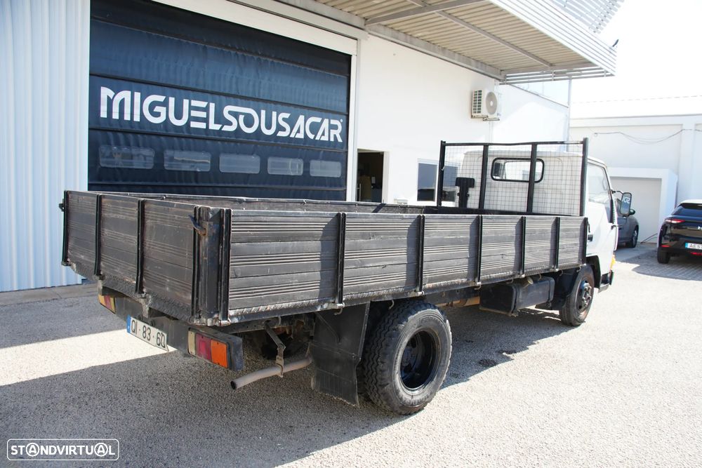 Mitsubishi Canter FE331 3.3D - 4