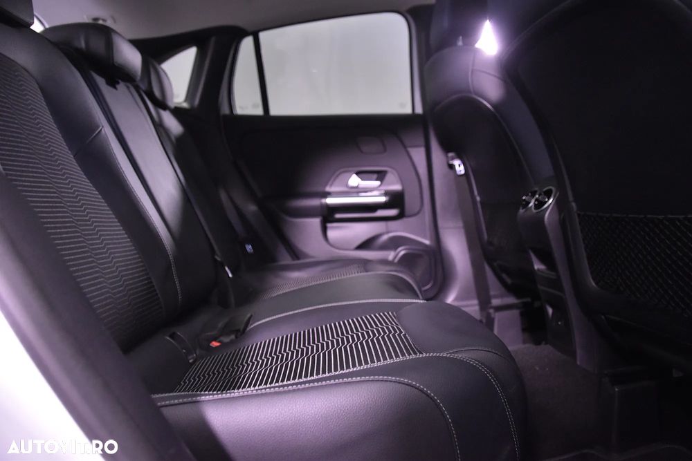 Mercedes-Benz GLA 200 d Aut. - 13