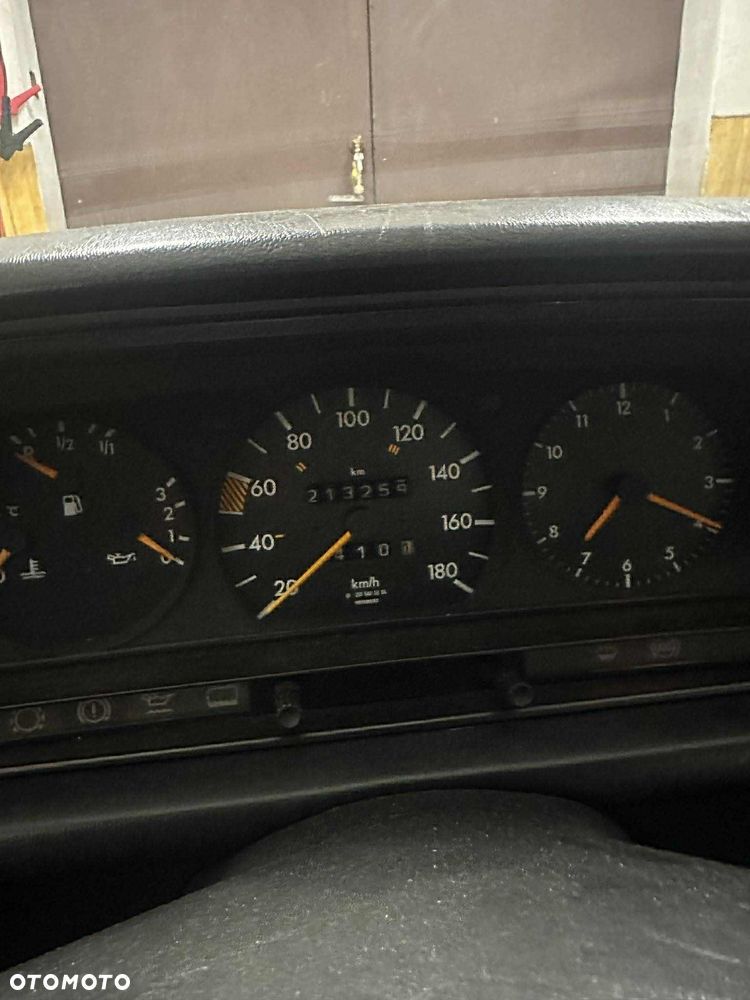 Mercedes-Benz W201 (190) - 8