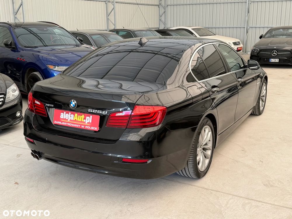 BMW Seria 5 525d xDrive - 6