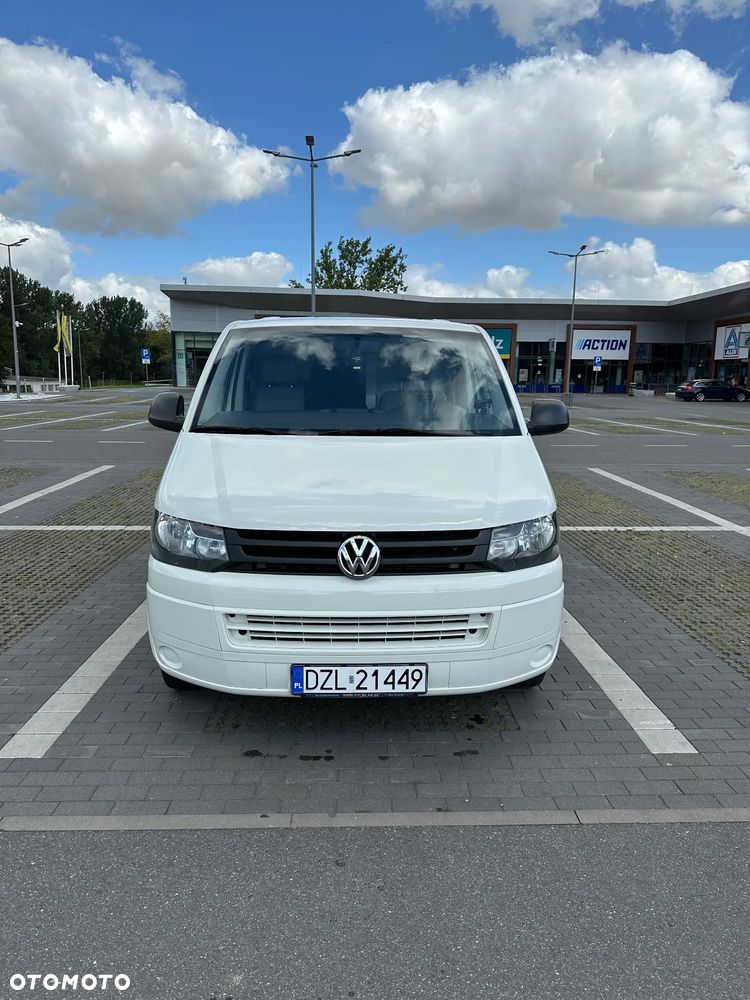 Volkswagen Transporter - 1