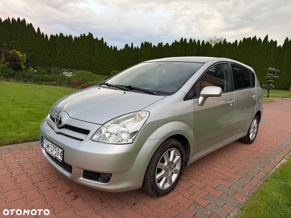 Toyota Corolla Verso - 1