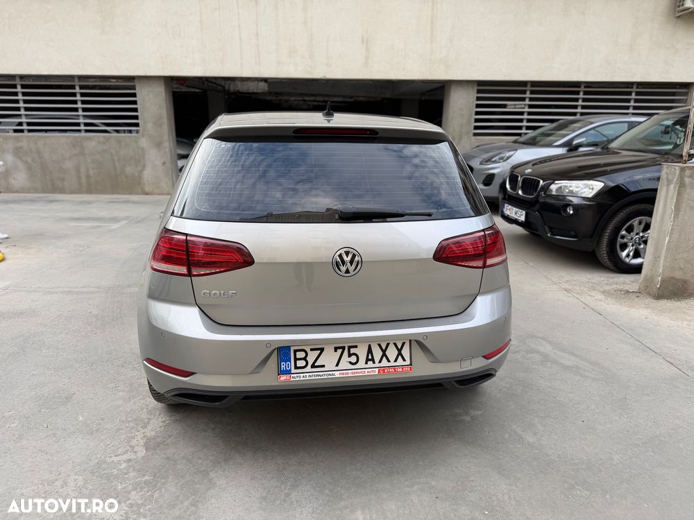 Volkswagen Golf 1.6 TDI Comfortline - 8