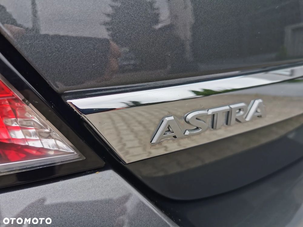Opel Astra 1.6 Edition 111 Jahre - 29