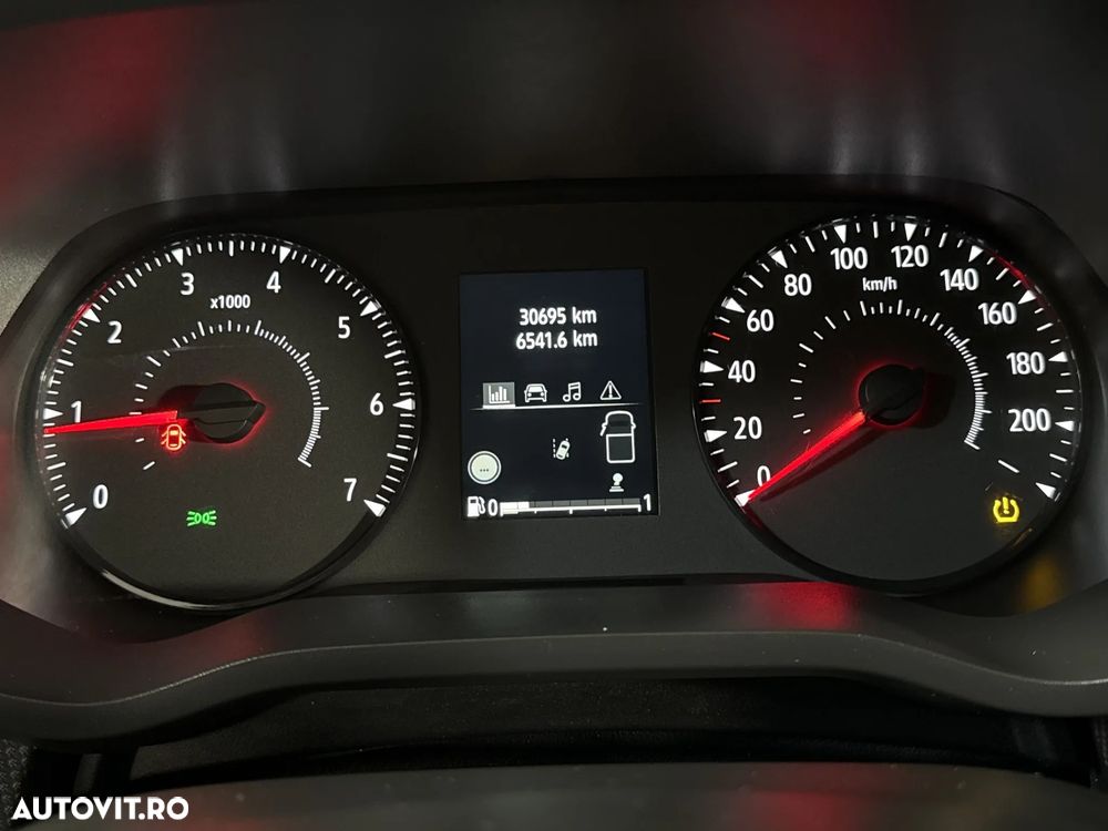Renault Trafic - 11