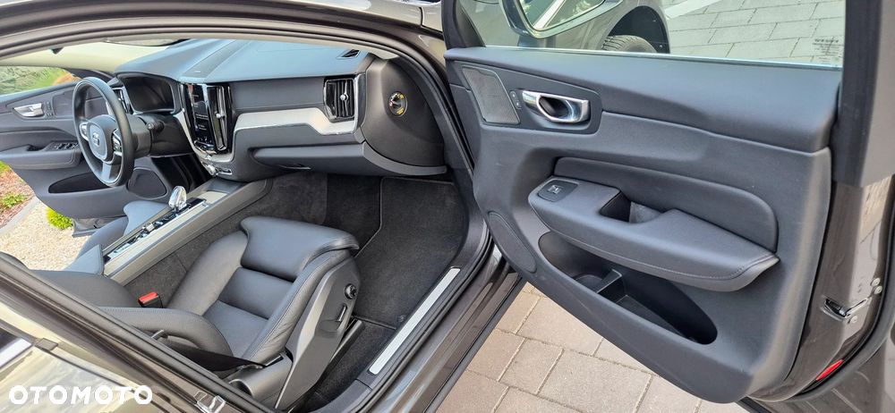 Volvo XC 60 B5 B AWD Inscription - 29