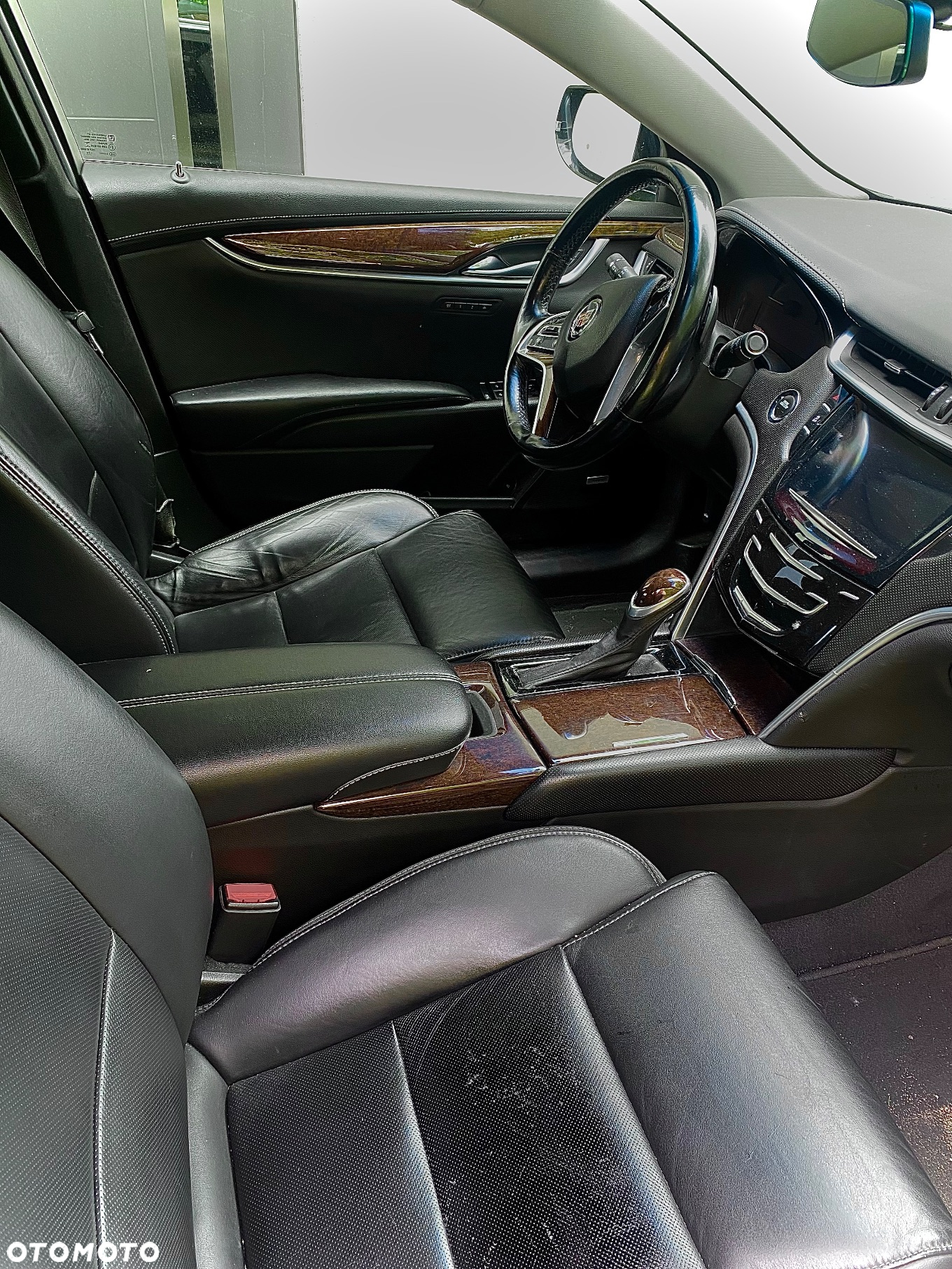 Cadillac XTS - 12