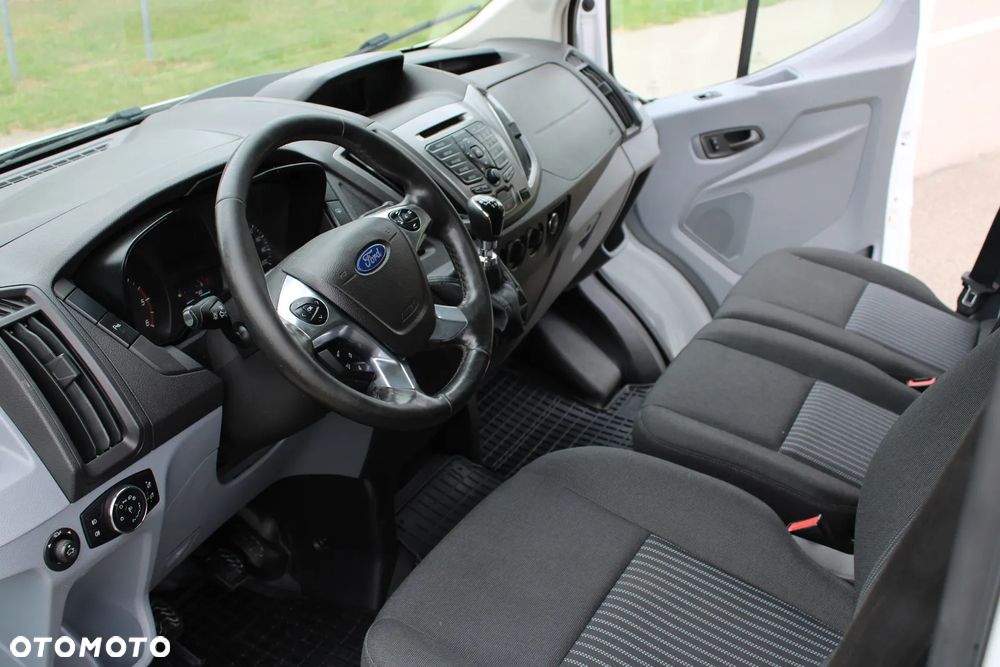 Ford Transit - 23