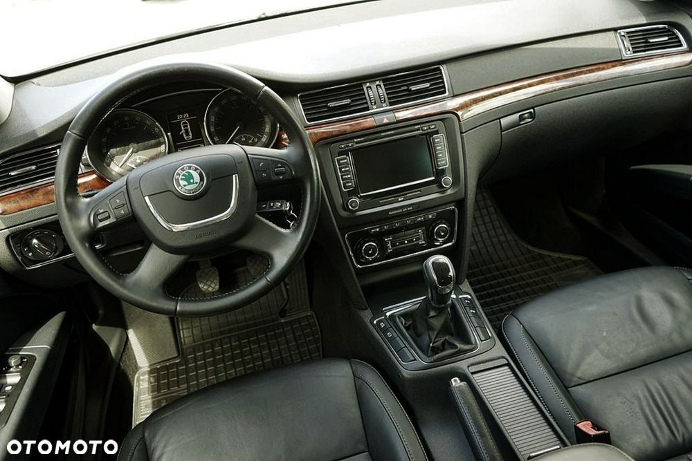 Skoda Superb 1.6 TDI Elegance - 26