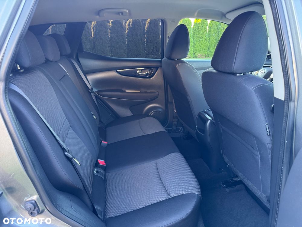 Nissan Qashqai 1.2 DIG-T N-Vision - 18