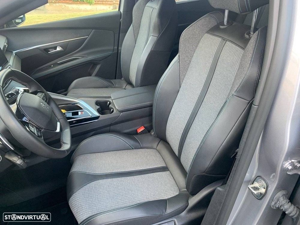 Peugeot 5008 1.2 PureTech Allure Pack EAT8 - 10