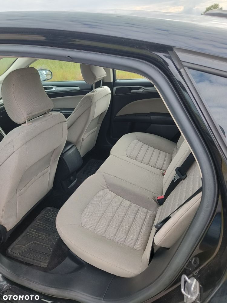 Ford Fusion - 6