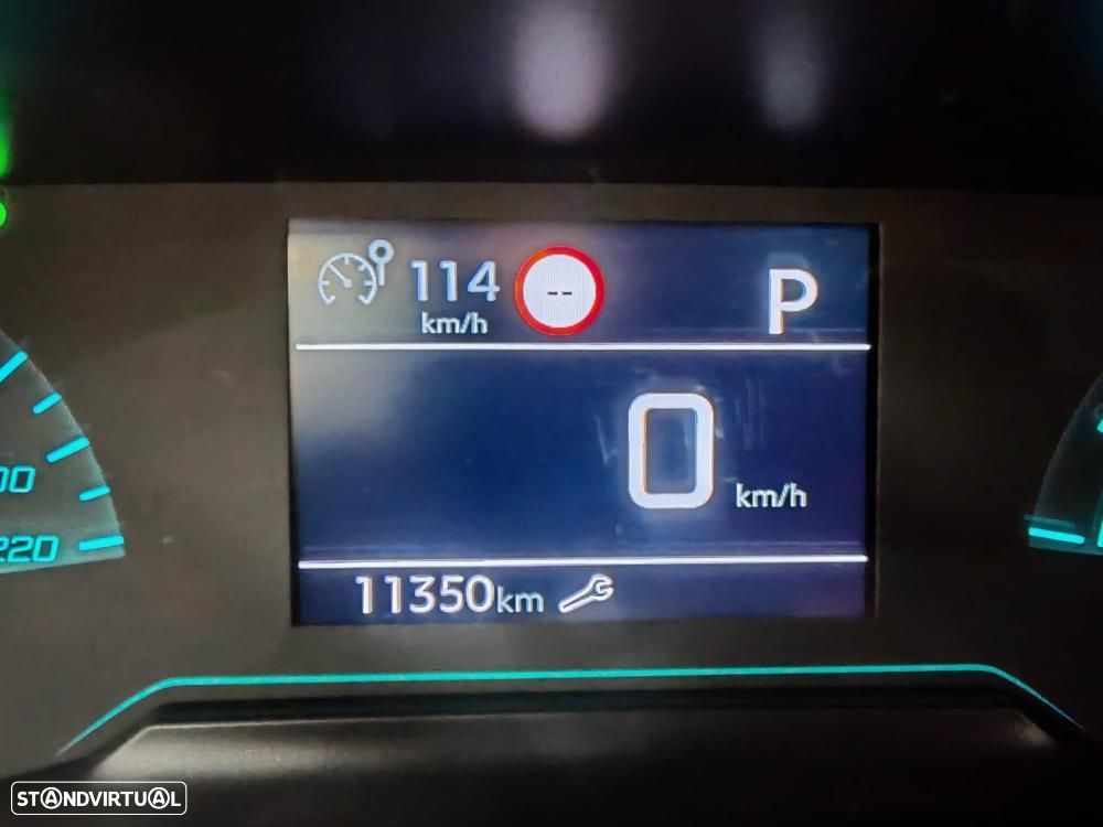 Peugeot 2008 1.2 Hybrid Allure e-DCS6 - 16