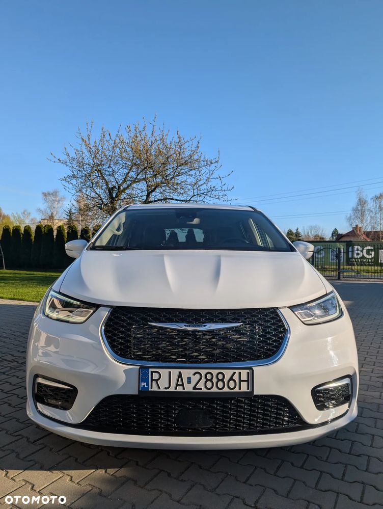 Chrysler Pacifica - 3