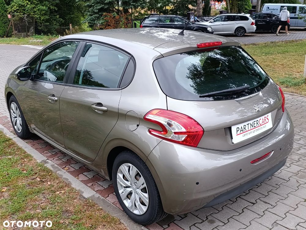 Peugeot 208 1.2 VTi Allure - 6