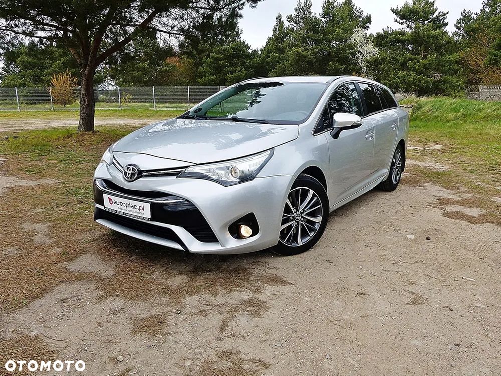 Toyota Avensis 2.0 D-4D Premium - 40