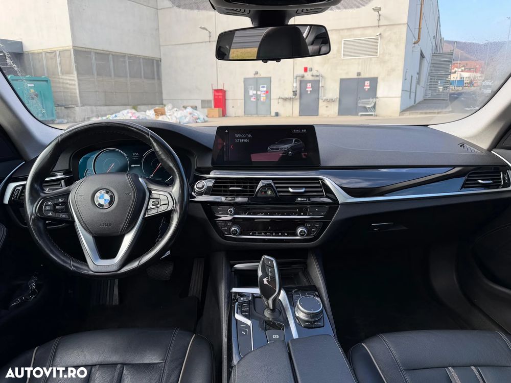 BMW Seria 5 530e iPerformance Aut. Luxury Line - 13