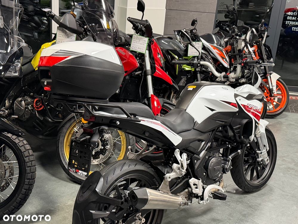 Benelli TRK 251 - 5