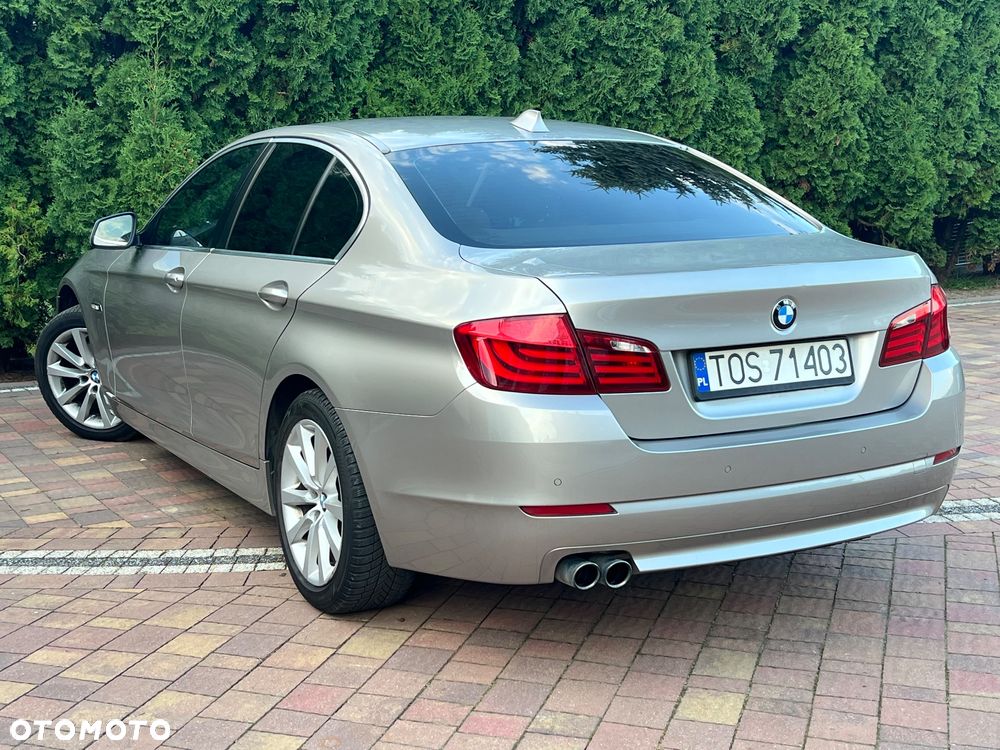 BMW Seria 5 523i - 3