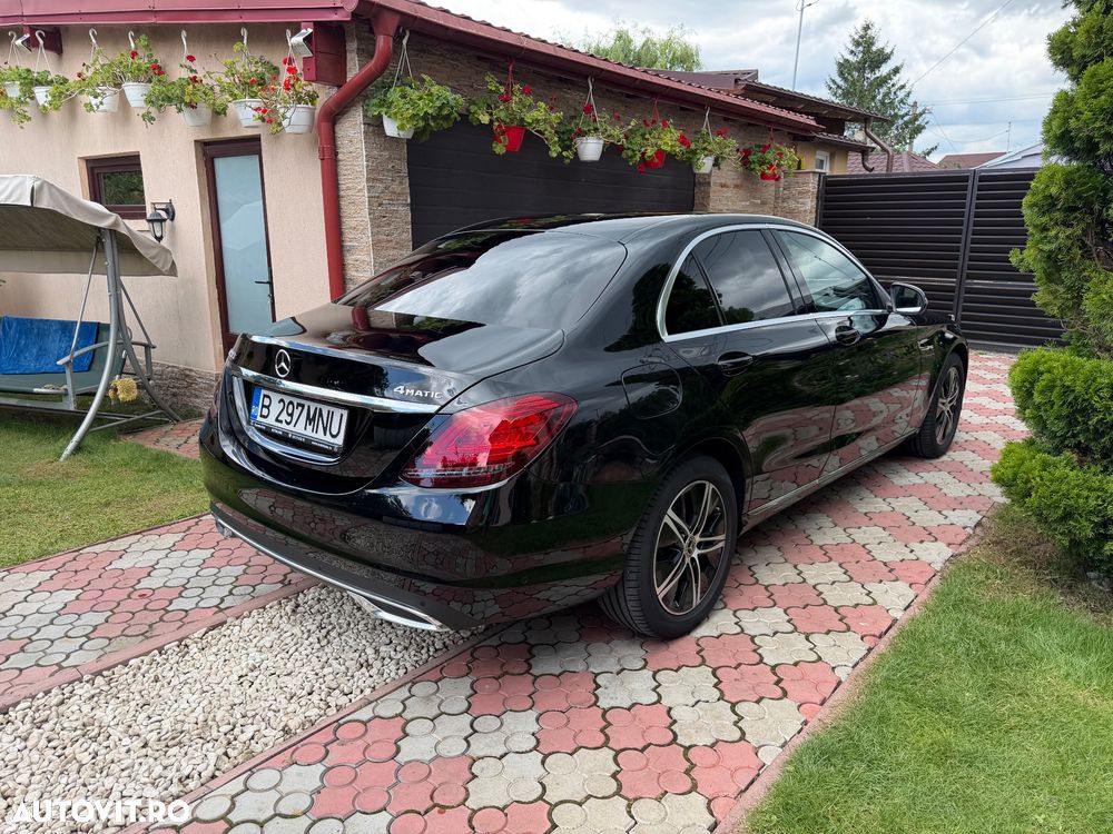 Mercedes-Benz C 220 d 4MATIC Aut - 12