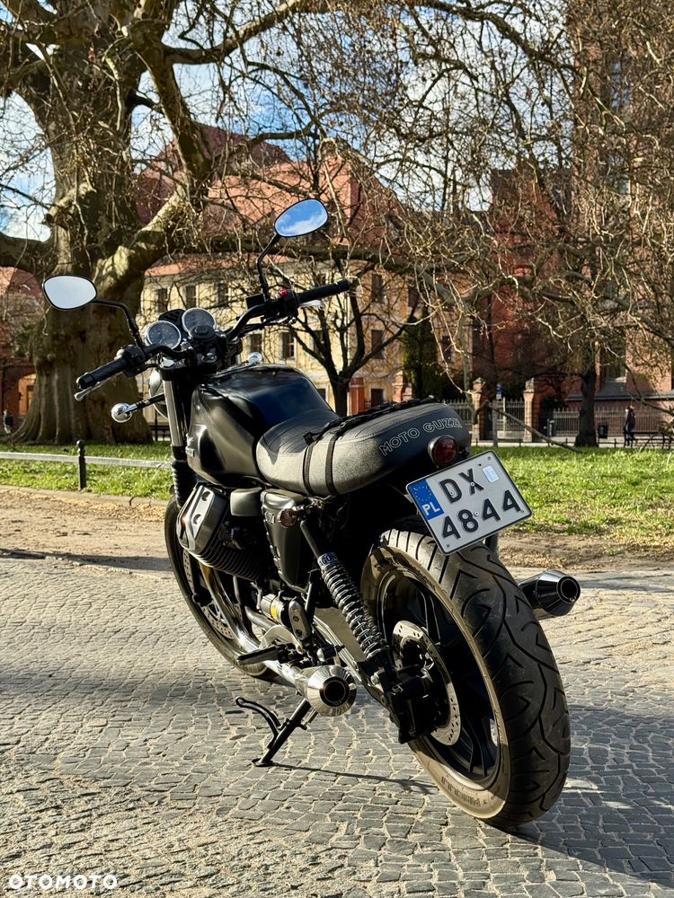 Moto Guzzi V7 - 8