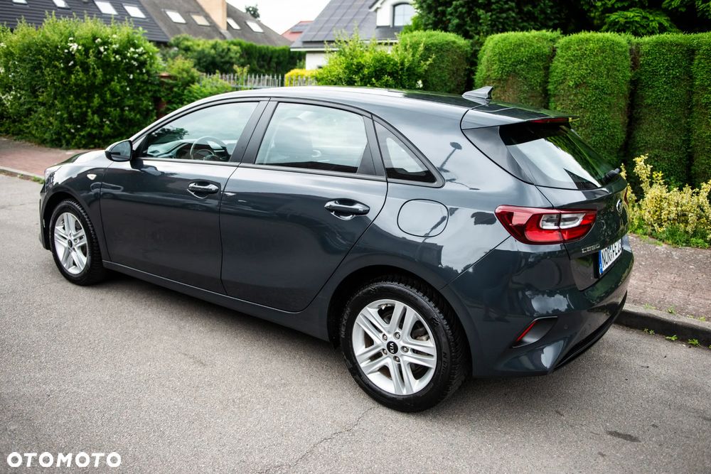 Kia Ceed 1.4 Business Line - 12