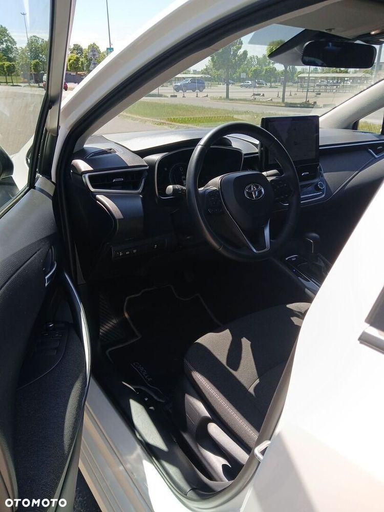 Toyota Corolla 1.8 Hybrid Comfort - 18