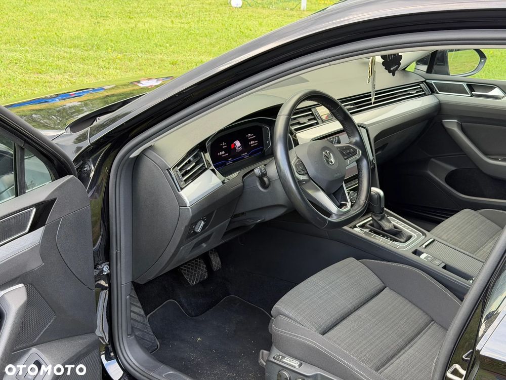 Volkswagen Passat 2.0 TDI EVO Business DSG - 6