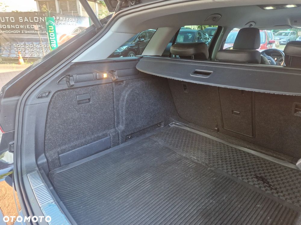 Skoda Superb Combi 1.6 TDI GreenLine - 17