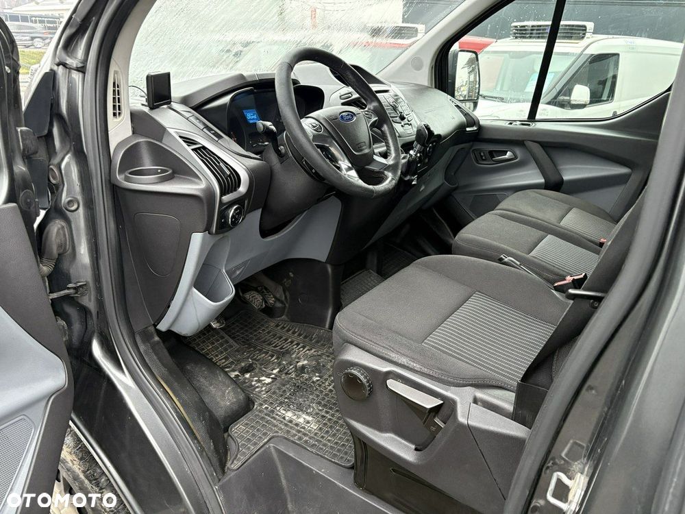 Ford Transit Custom - 10