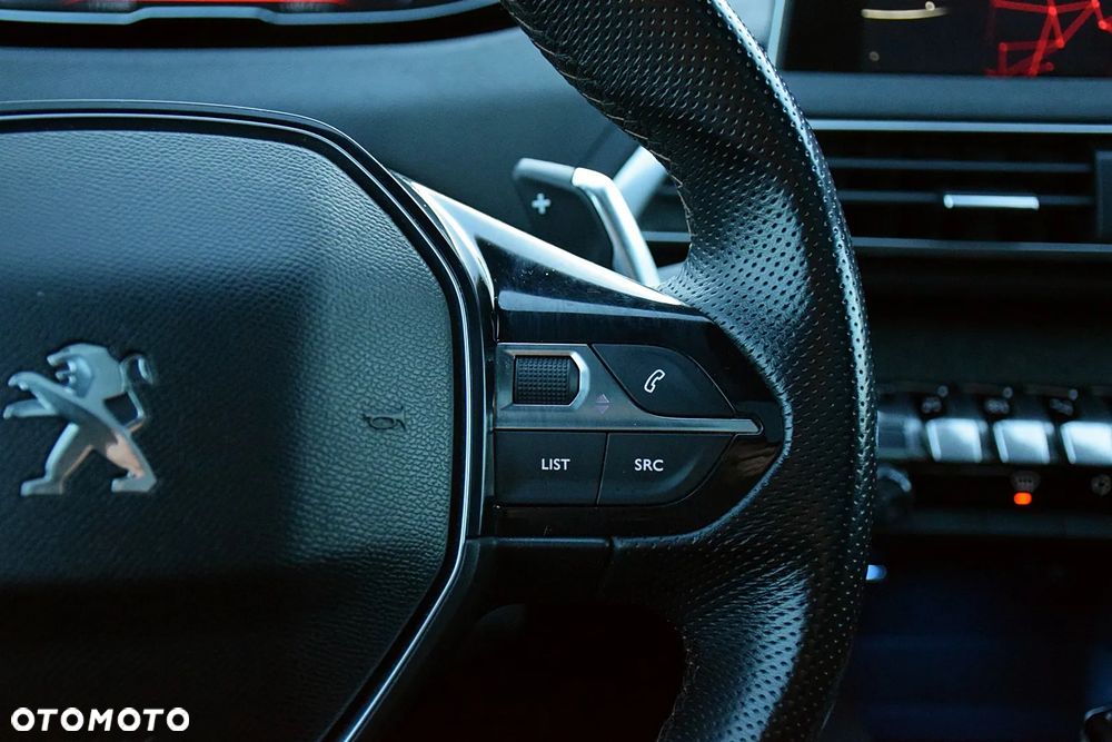 Peugeot 5008 1.6 PureTech GT Line S&S EAT8 - 29