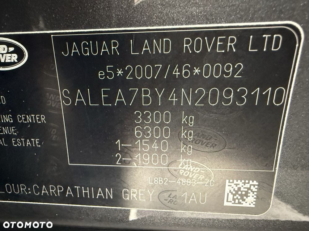 Land Rover Defender - 24
