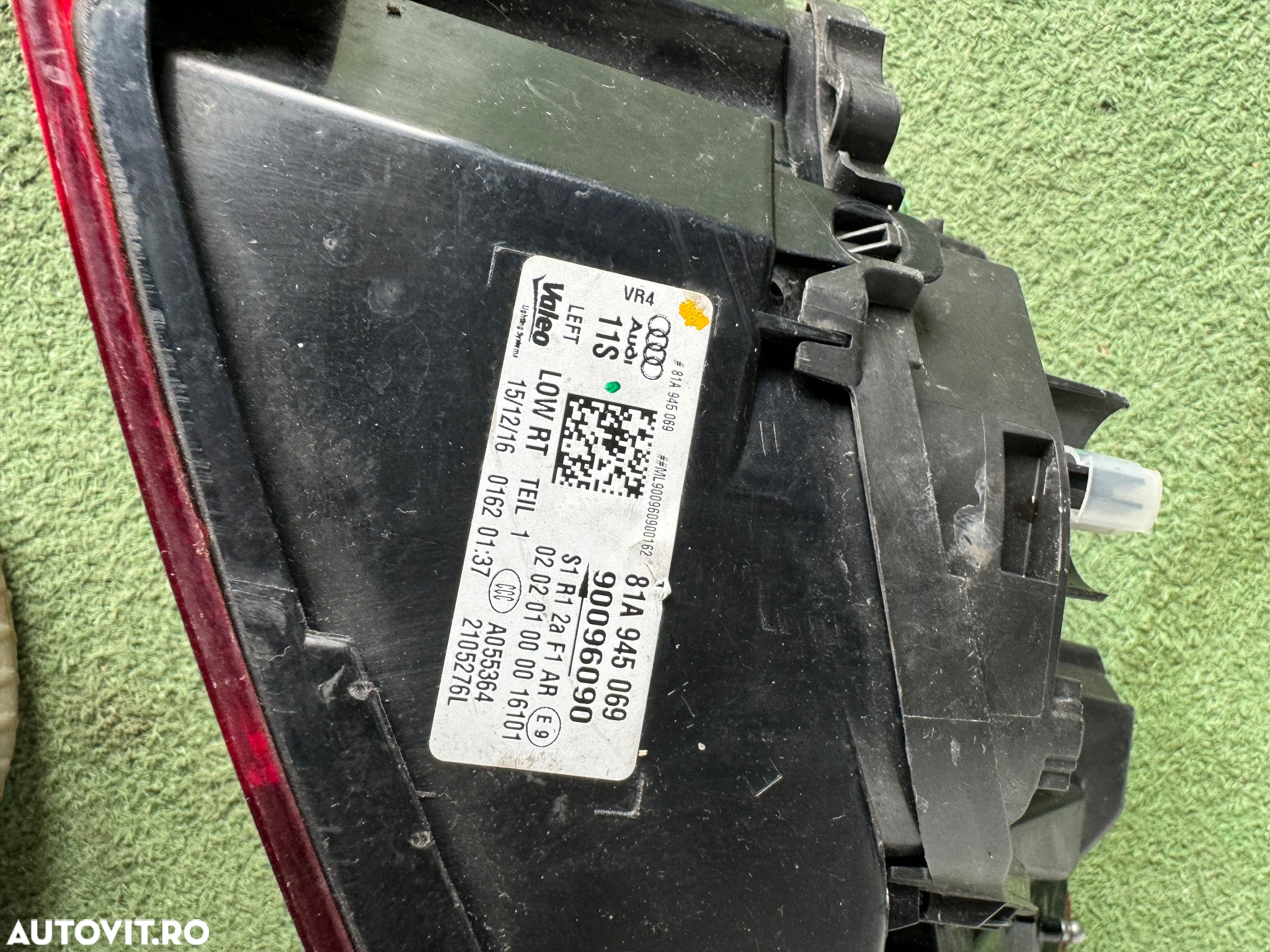 Stop Audi Q2 - 5