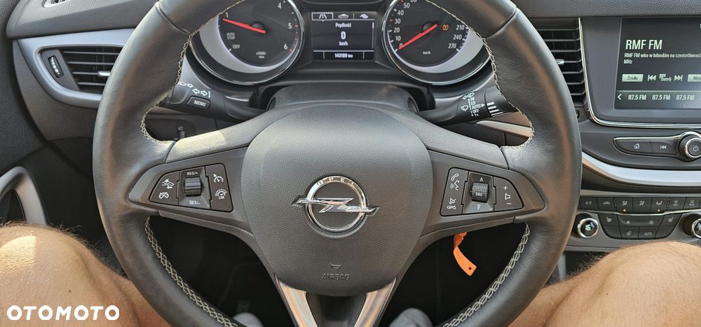 Opel Astra 1.6 CDTI Dynamic S&S - 10