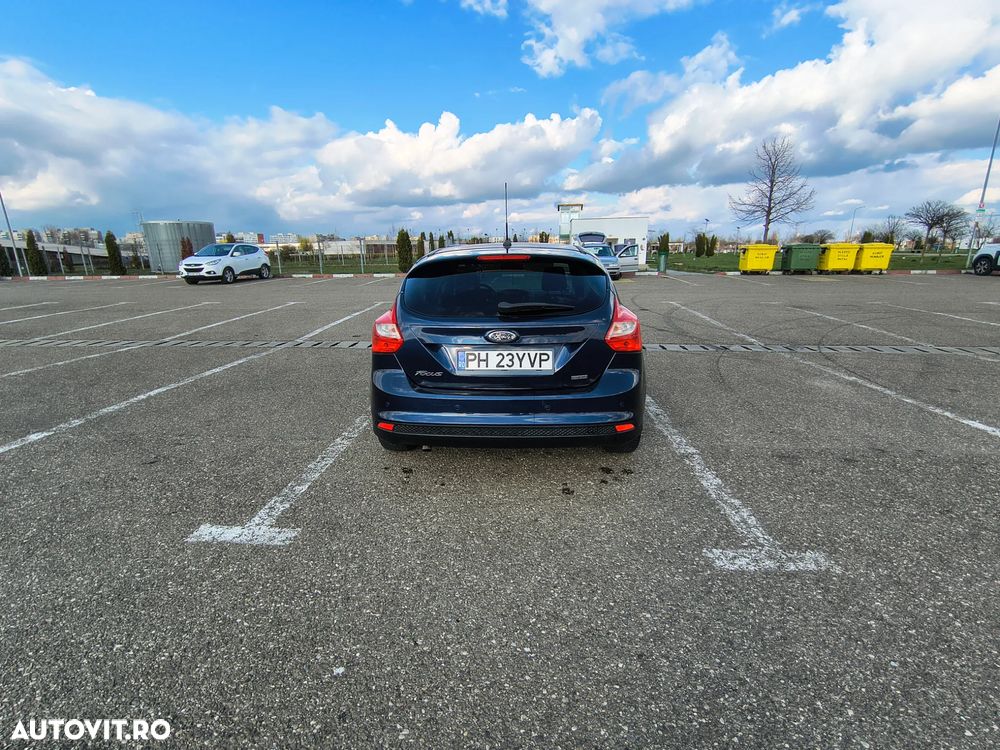 Ford Focus - 8