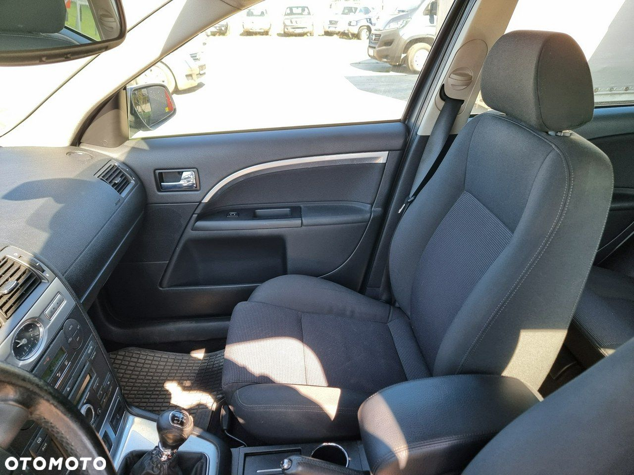 Ford Mondeo - 11