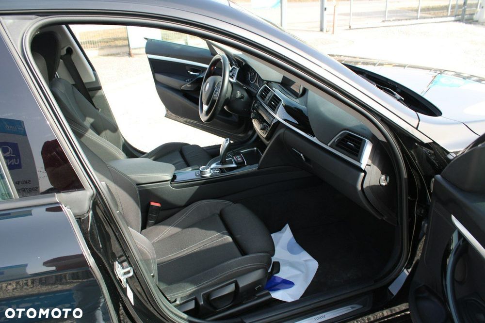 BMW 3GT - 30