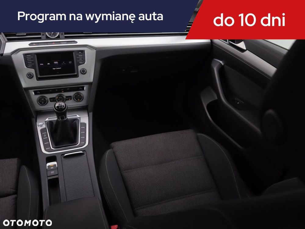 Volkswagen Passat Variant - 10