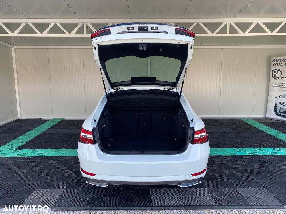 Skoda Superb 2.0 TDI DSG SportLine - 9