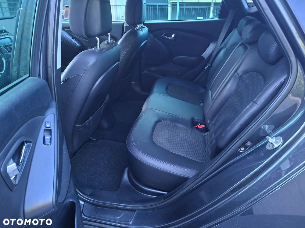 Hyundai ix35 1.6 2WD blue Trend - 10