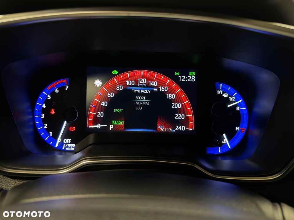 Toyota Corolla 1.8 Hybrid Executive - 12