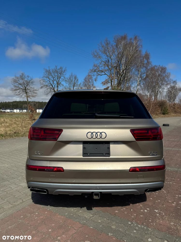 Audi Q7 - 6