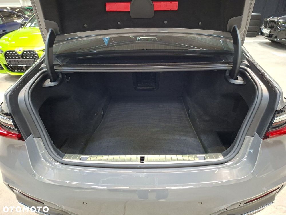 BMW Seria 7 - 19